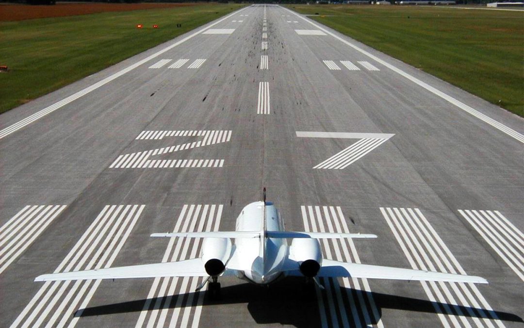 Uçak Pist Yolu